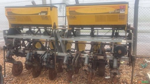PLANTADEIRA BALDAN HIDRÚALICA SPEED BOX H-3000 SP LIGHT 6 LINHAS Imagem PLANTADEIRA BALDAN HIDRÚALICA SPEED BOX H-3000 SP LIGHT 6 LINHAS